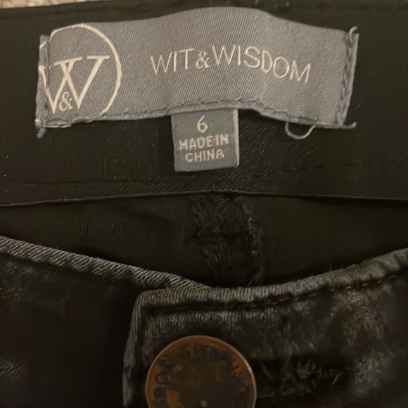 Black Wit & Wisdom Jeans, in Women’s size 6. - Picture 3 of 4